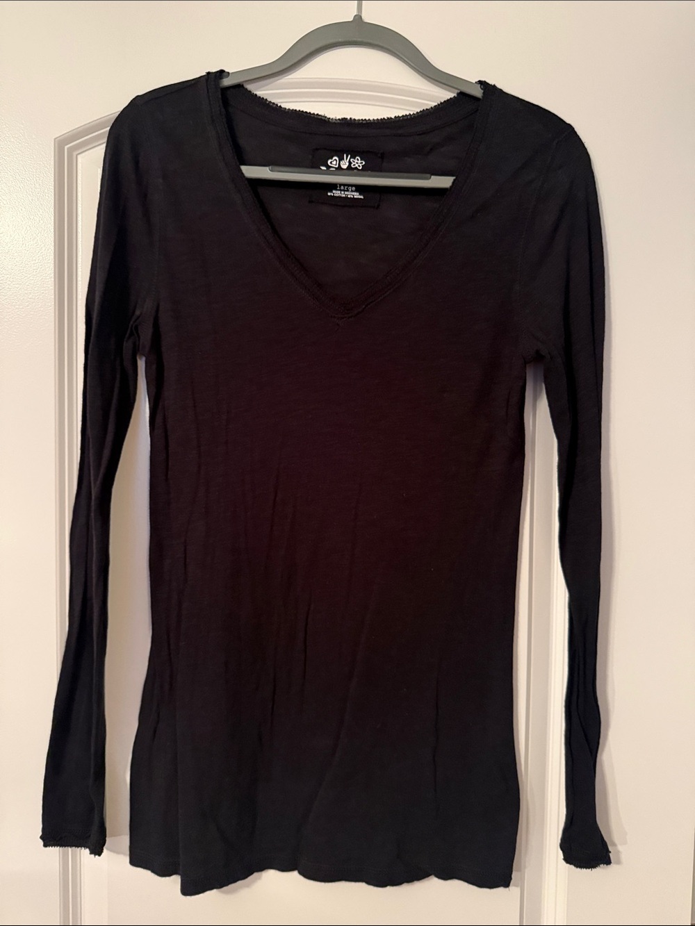 Mudd Black V-Neck Long Sleeve Top